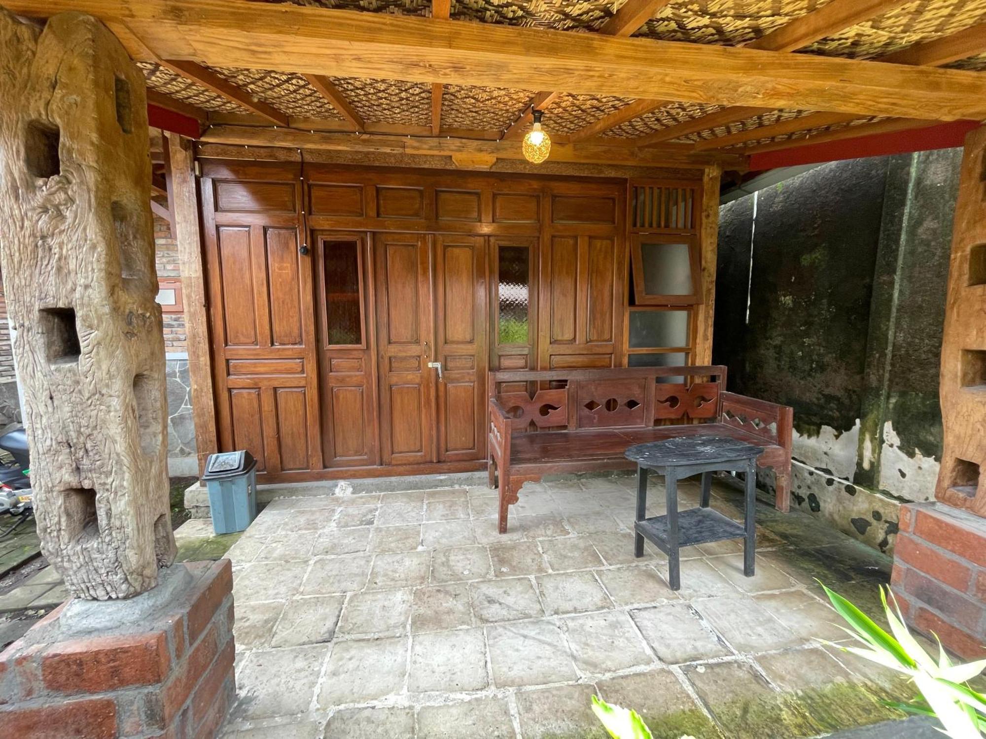 Saka Homestay Magelang Luaran gambar