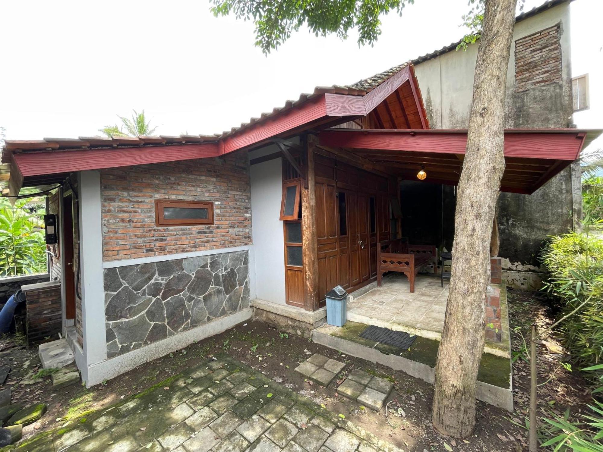 Saka Homestay Magelang Luaran gambar