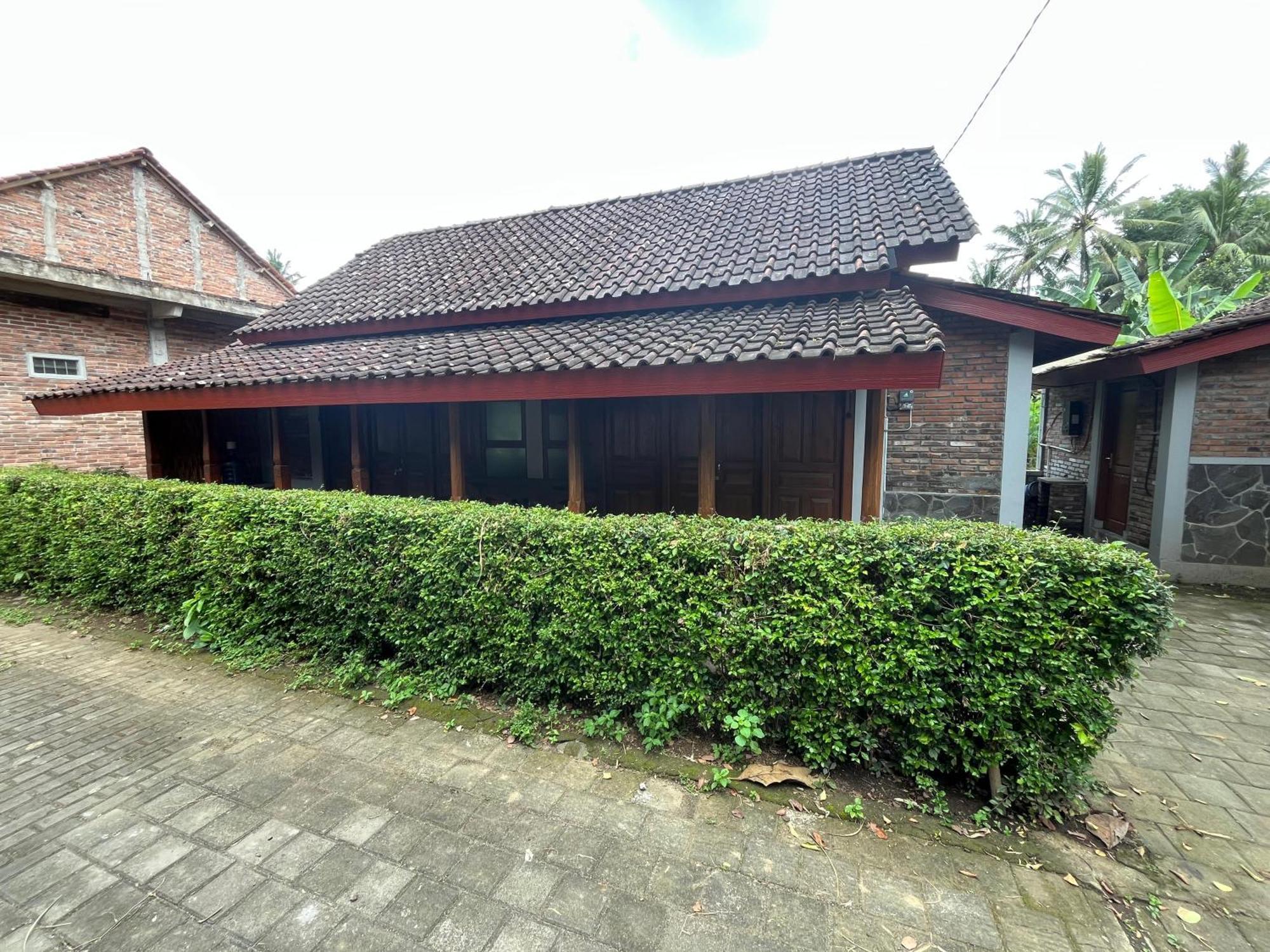 Saka Homestay Magelang Luaran gambar